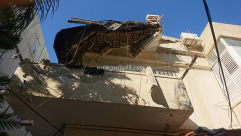   بالصور: انهيار شرفة منزل في حي الجبلية بمدينة يافا دون وقوع اصابات